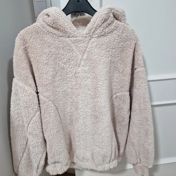 Zara Tops - Zara Soft Cream Sherpa Hoodie